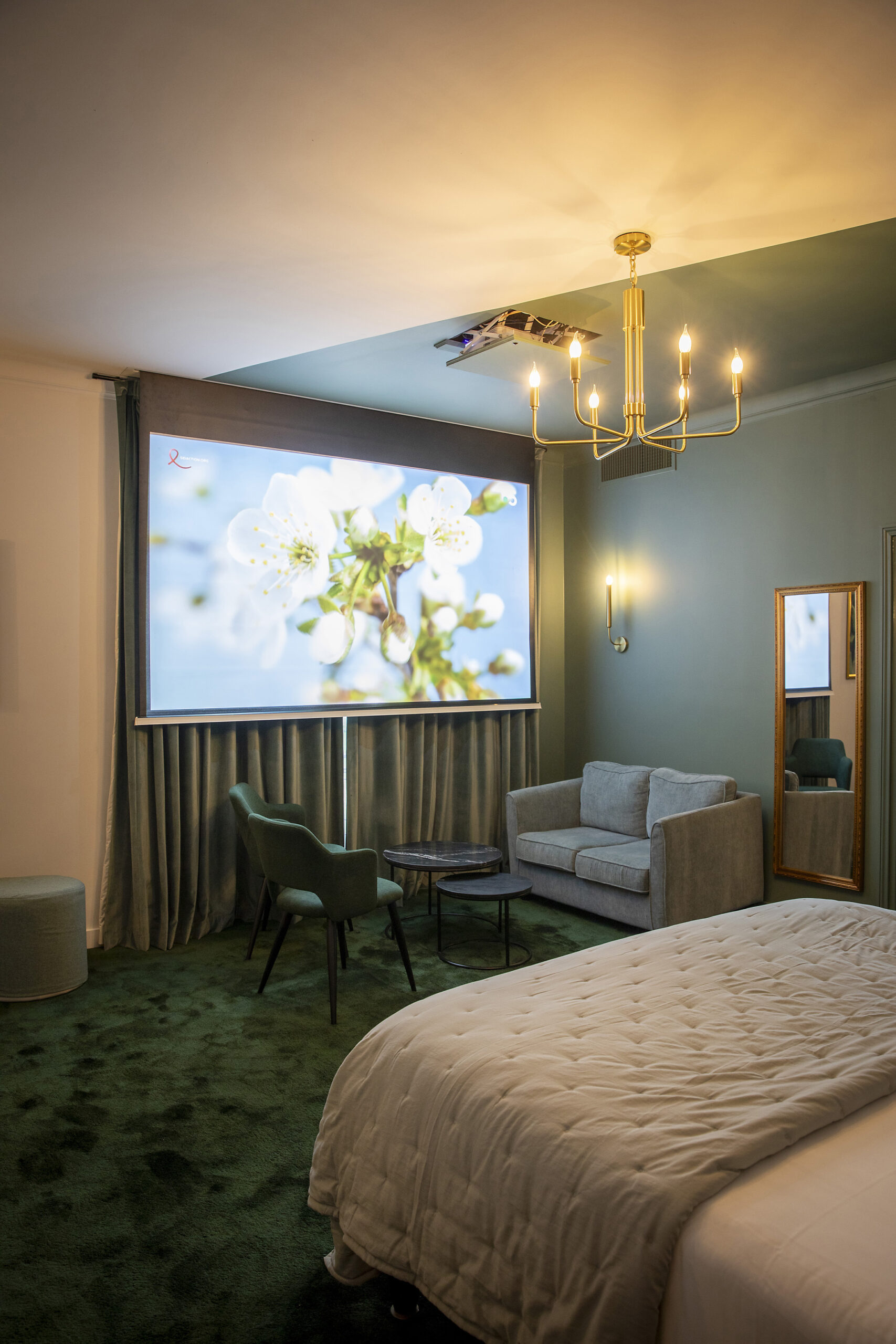 suite home cinema aux hayes